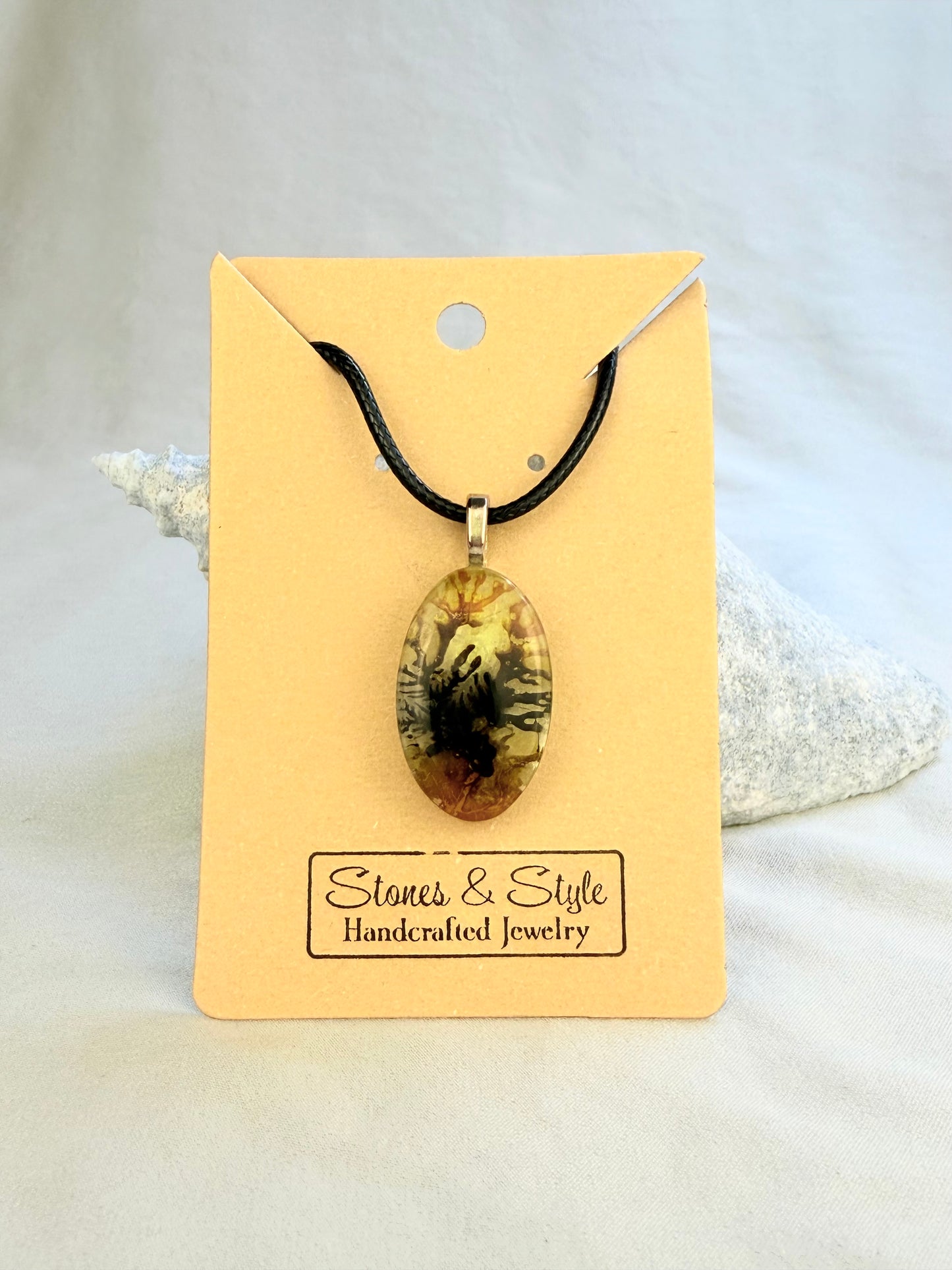 Dyed Dendrite Pendant Necklace