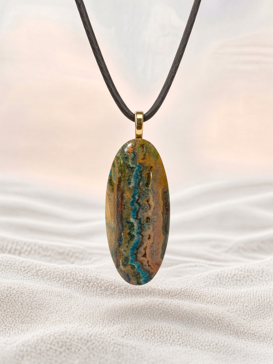 Fancy Lace Agate Pendant Necklace
