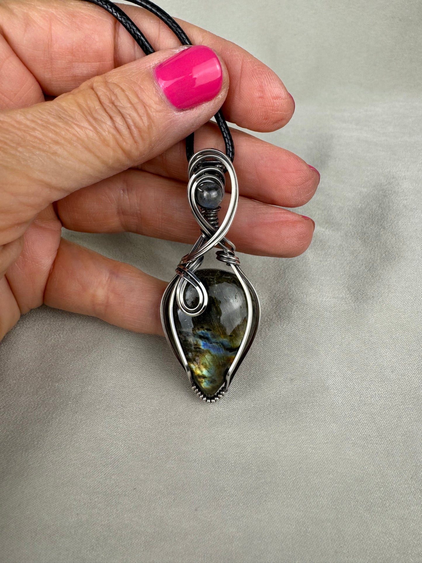 Labradorite Pendant Necklace in Argentium Silver