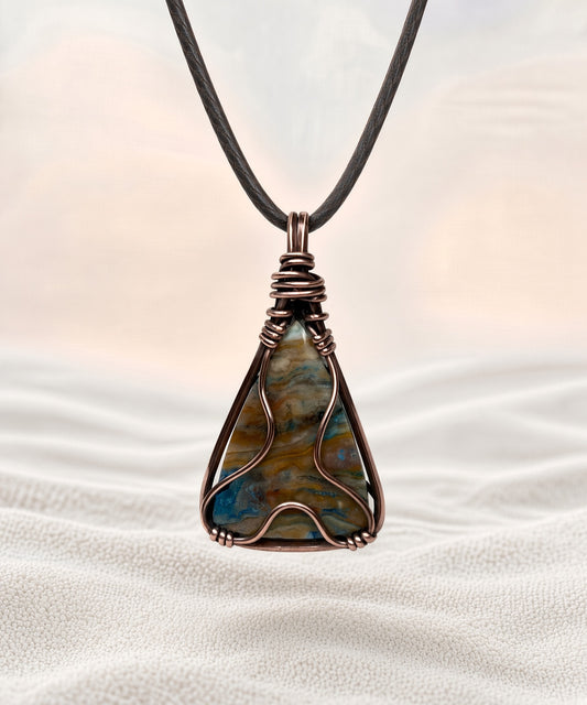Fancy Lace Agate Pendant Necklace