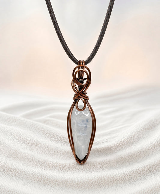 Flashy Moonstone Pendant Necklace