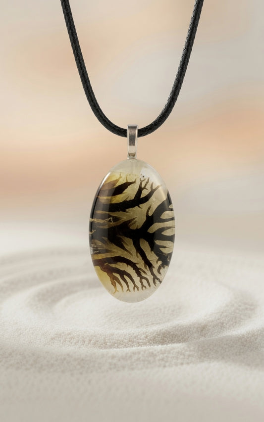 Dyed Dendrite Pendant Necklace