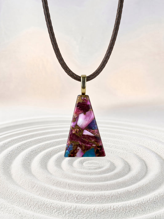 Spiny Oyster Pendant Necklace