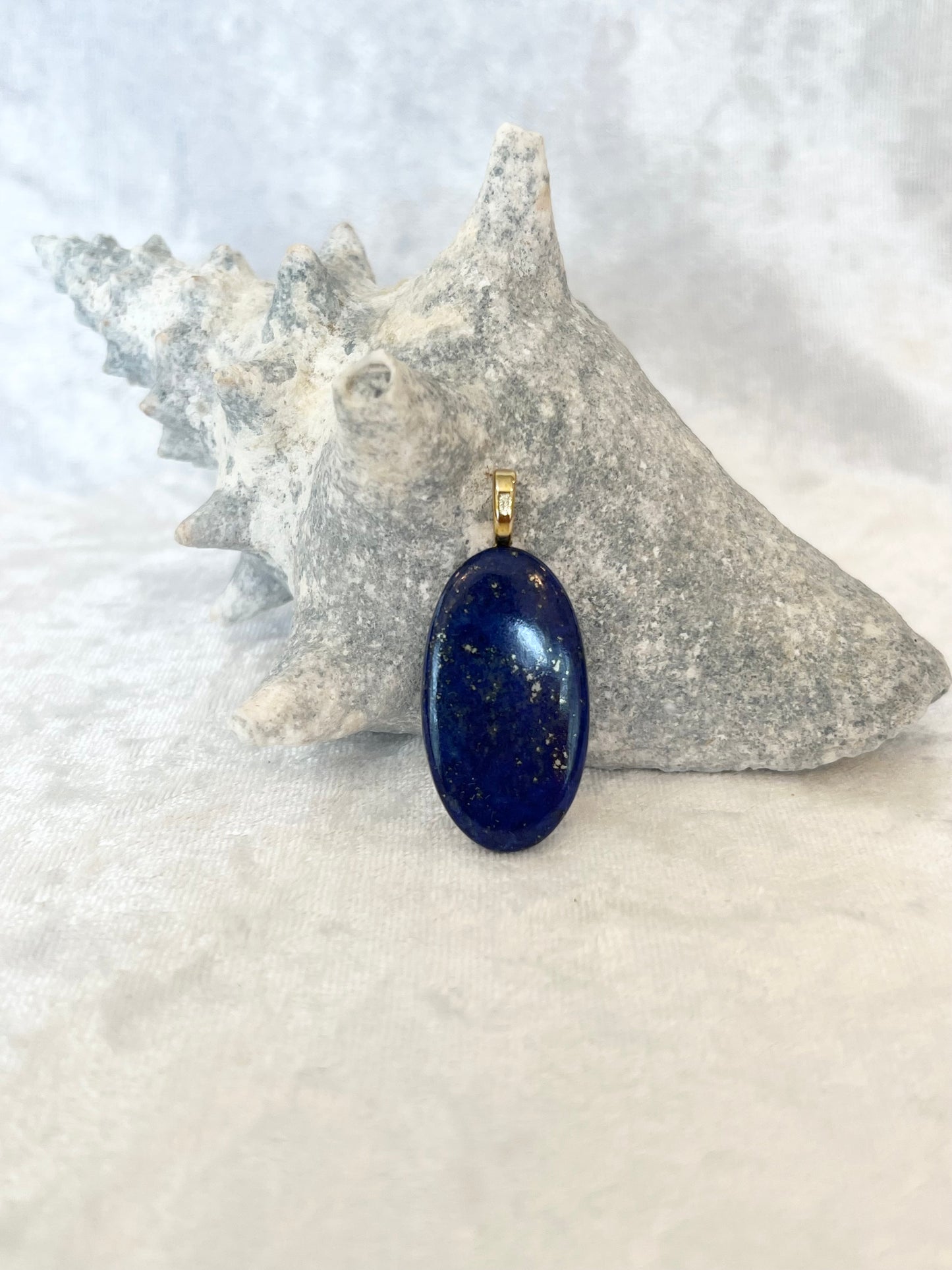 Lapis Lazuli Pendant Necklace