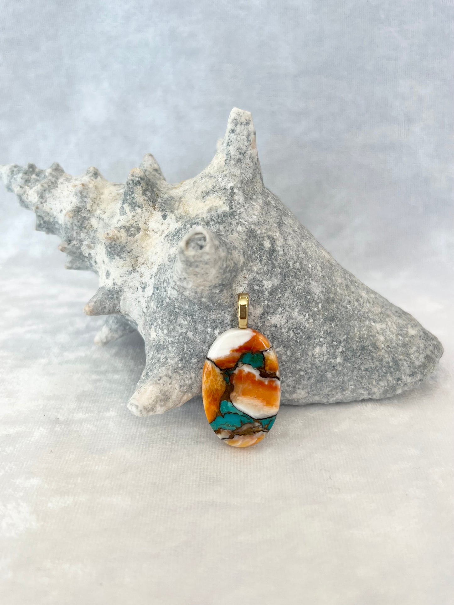 Spiny Oyster Pendant Necklace