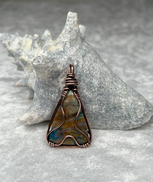 Fancy Lace Agate Pendant Necklace