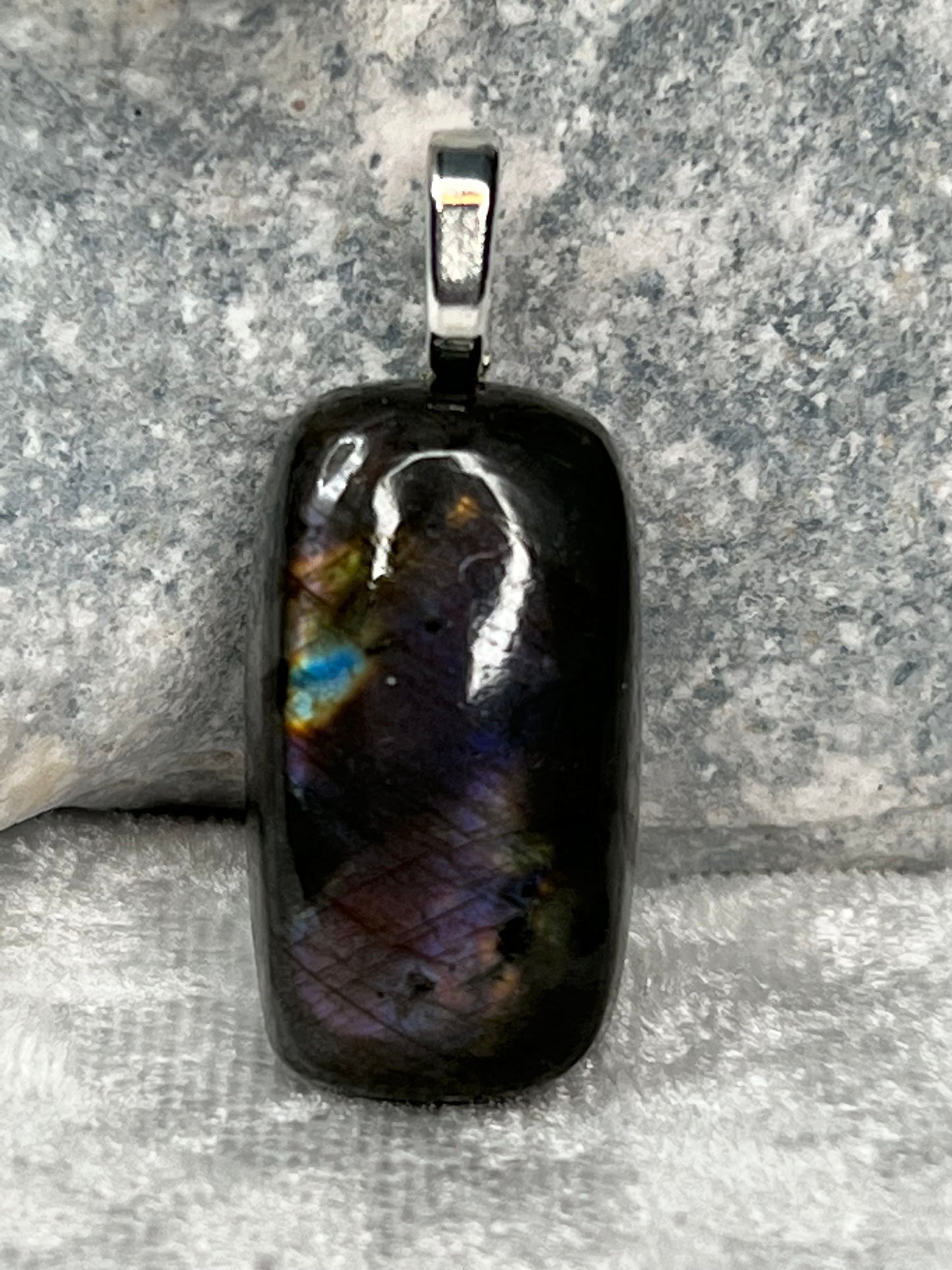 Spectrolite Labradorite Pendant Necklace