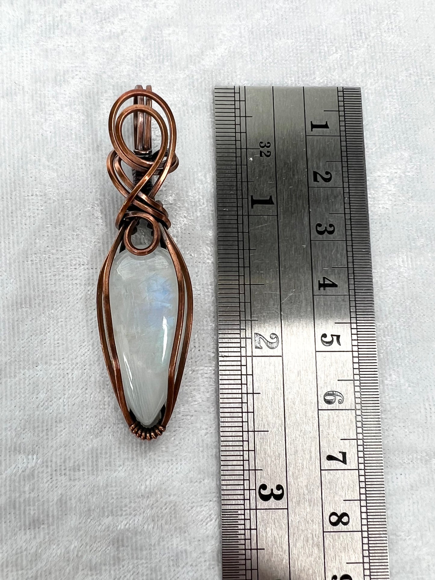 Flashy Moonstone Pendant Necklace