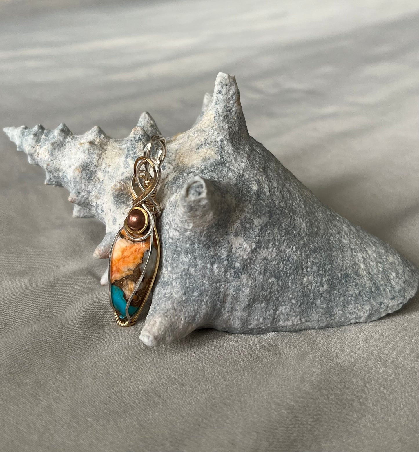 Spiny Oyster Pendant Necklace